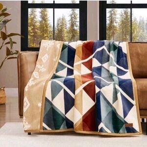 Pendleton Reversible Throw Blanket 50x70 New